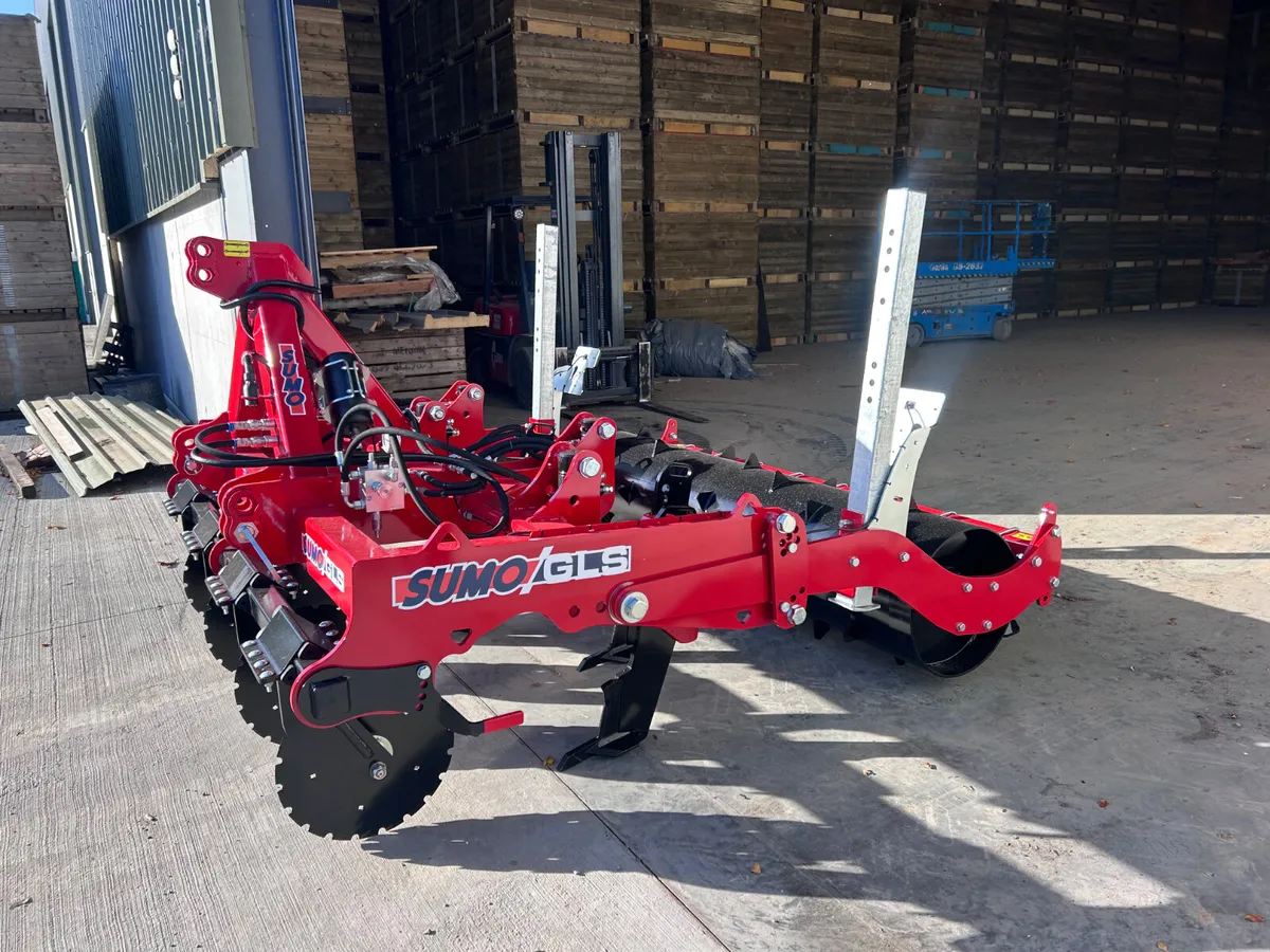 SUMO GLS 4  GRASS SUBSOILER - Image 1
