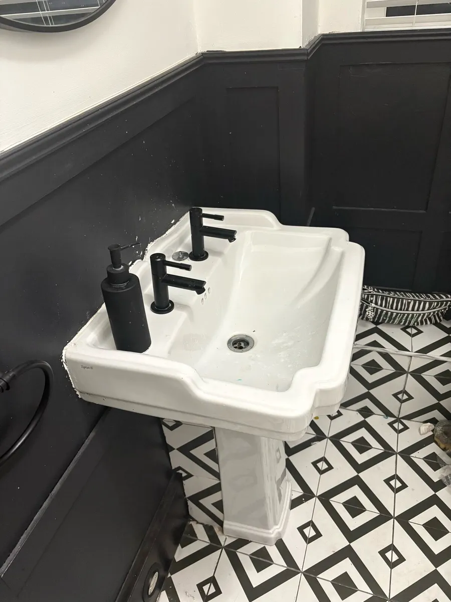 Free standing bath - Image 3