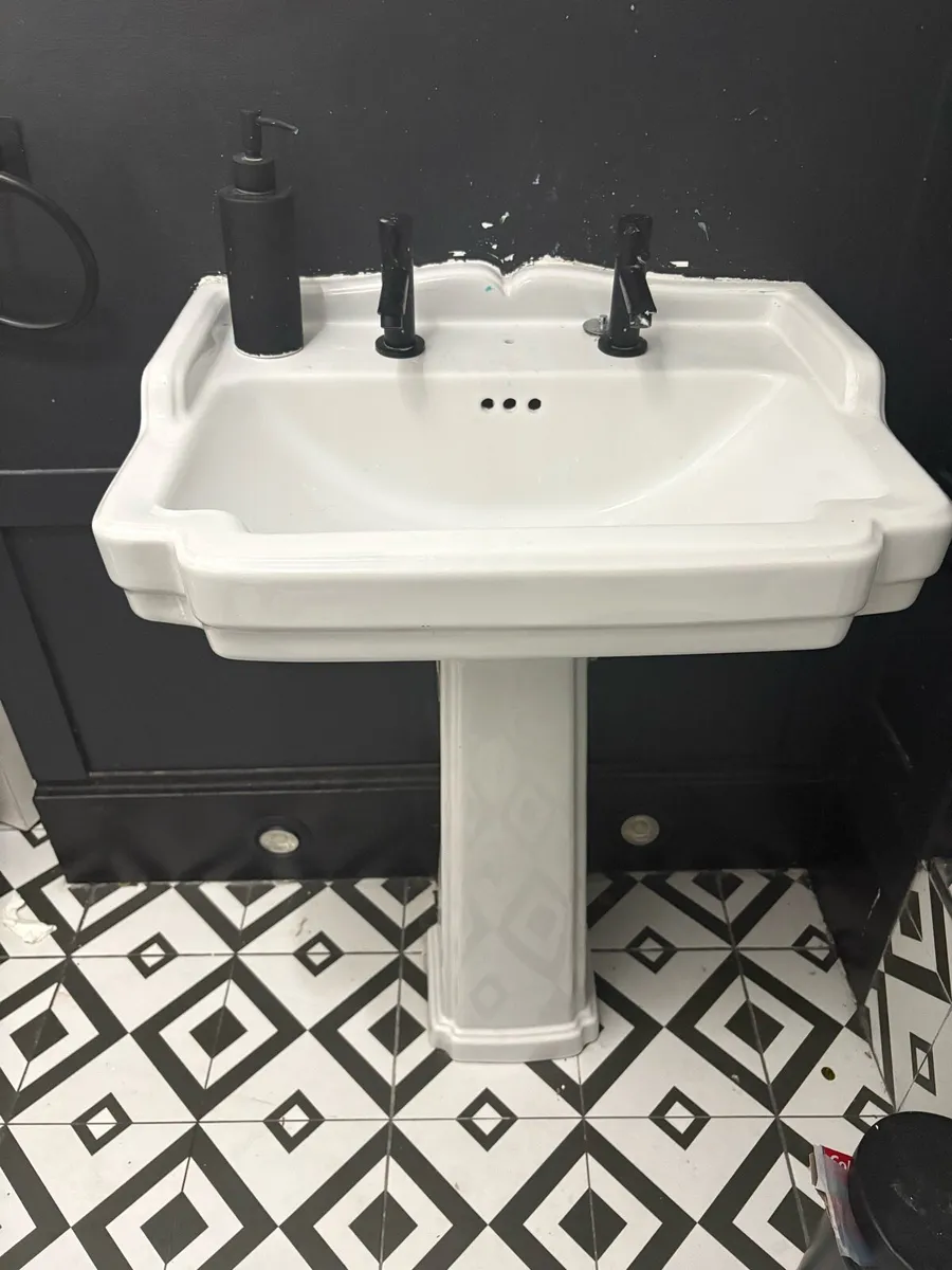 Free standing bath - Image 4