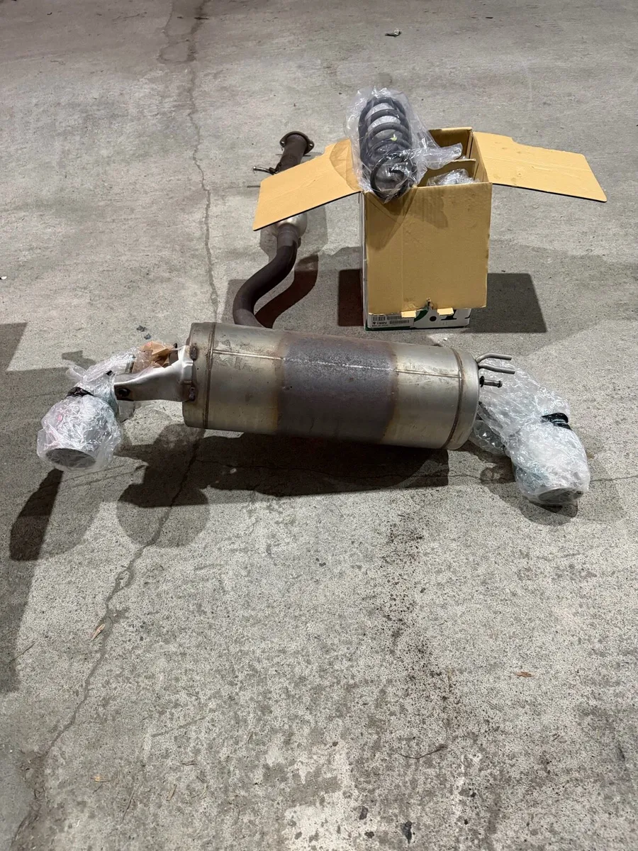 GR yaris parts - Image 1