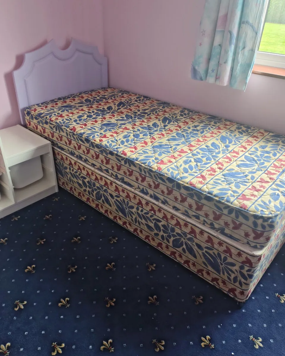 Single Bed - Image 2