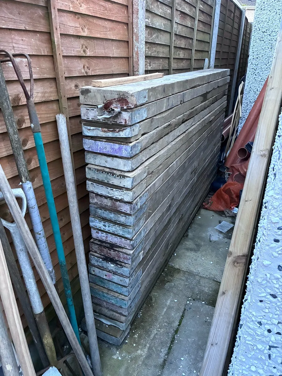 Trestles and planks - Image 2