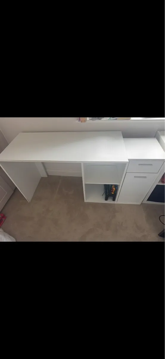 Desk - Image 3