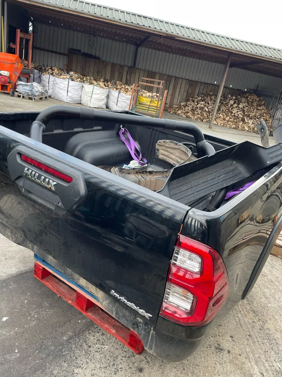Toyota hilux tub - Image 1