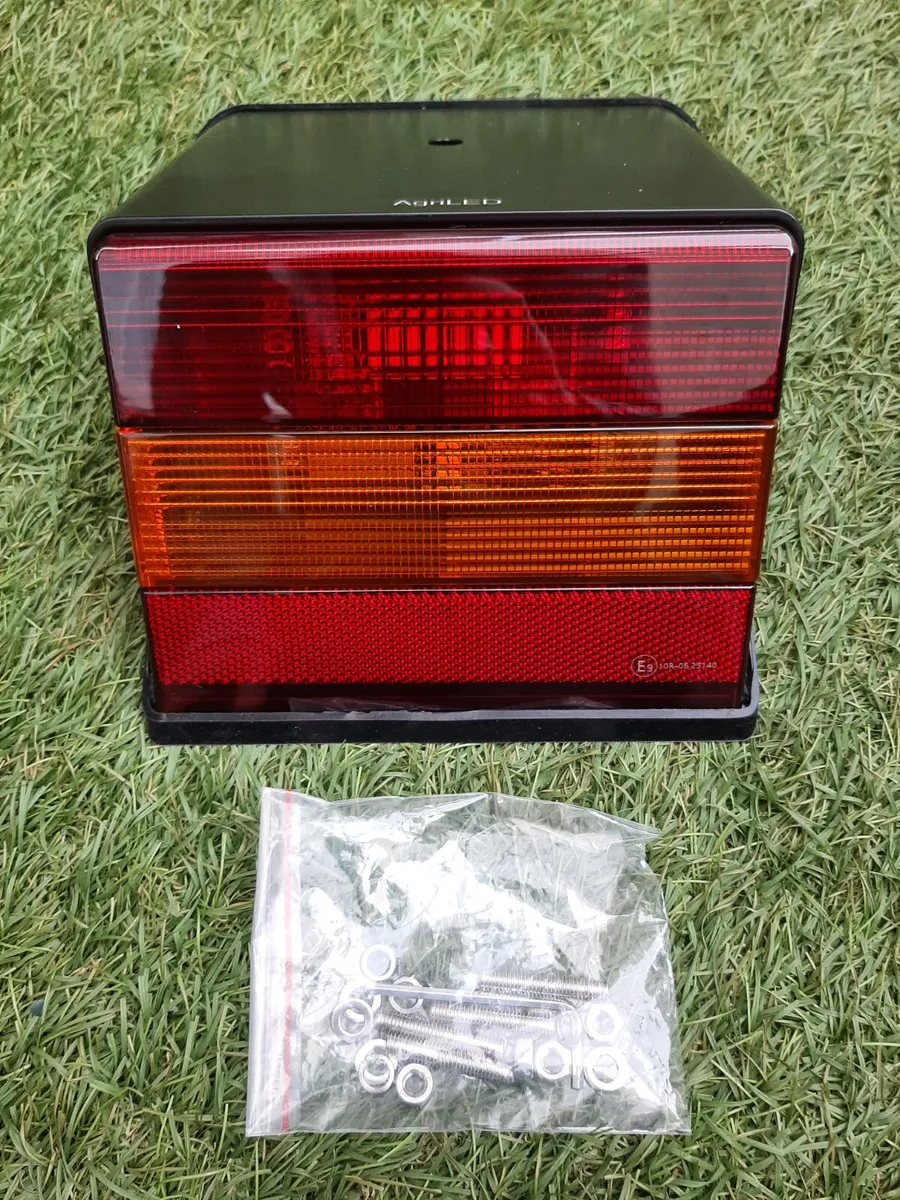 NH 40 Series,  6640, 7840, 8340 LED Tail lights - Image 1