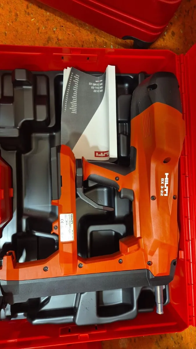 HILTI cordless comcrete nailer BRAND NEW - Image 3