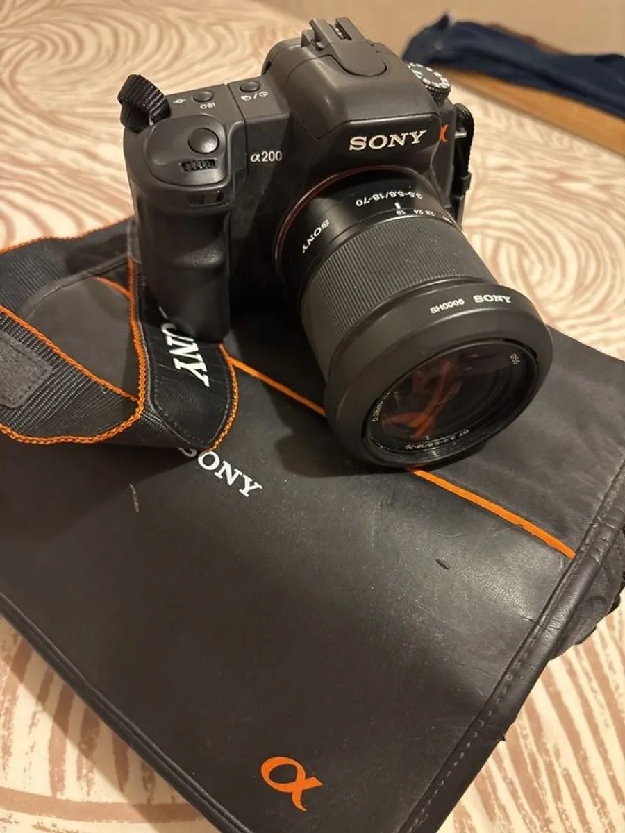camera - Image 1