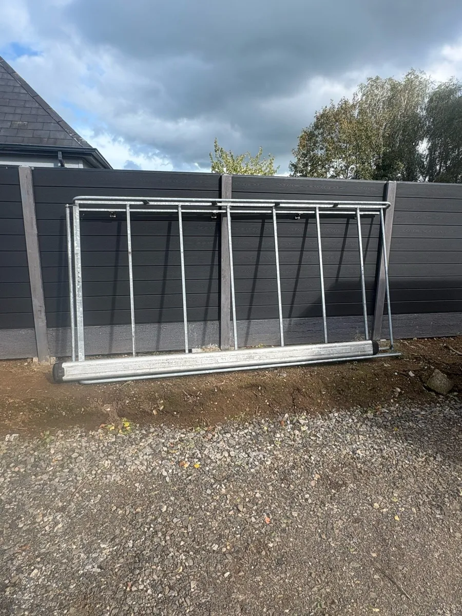 Renault traffic roof rack - Image 1