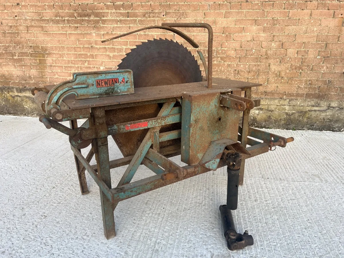 Newlands Tractor Mounted PTO Driven Saw Bench - Image 4