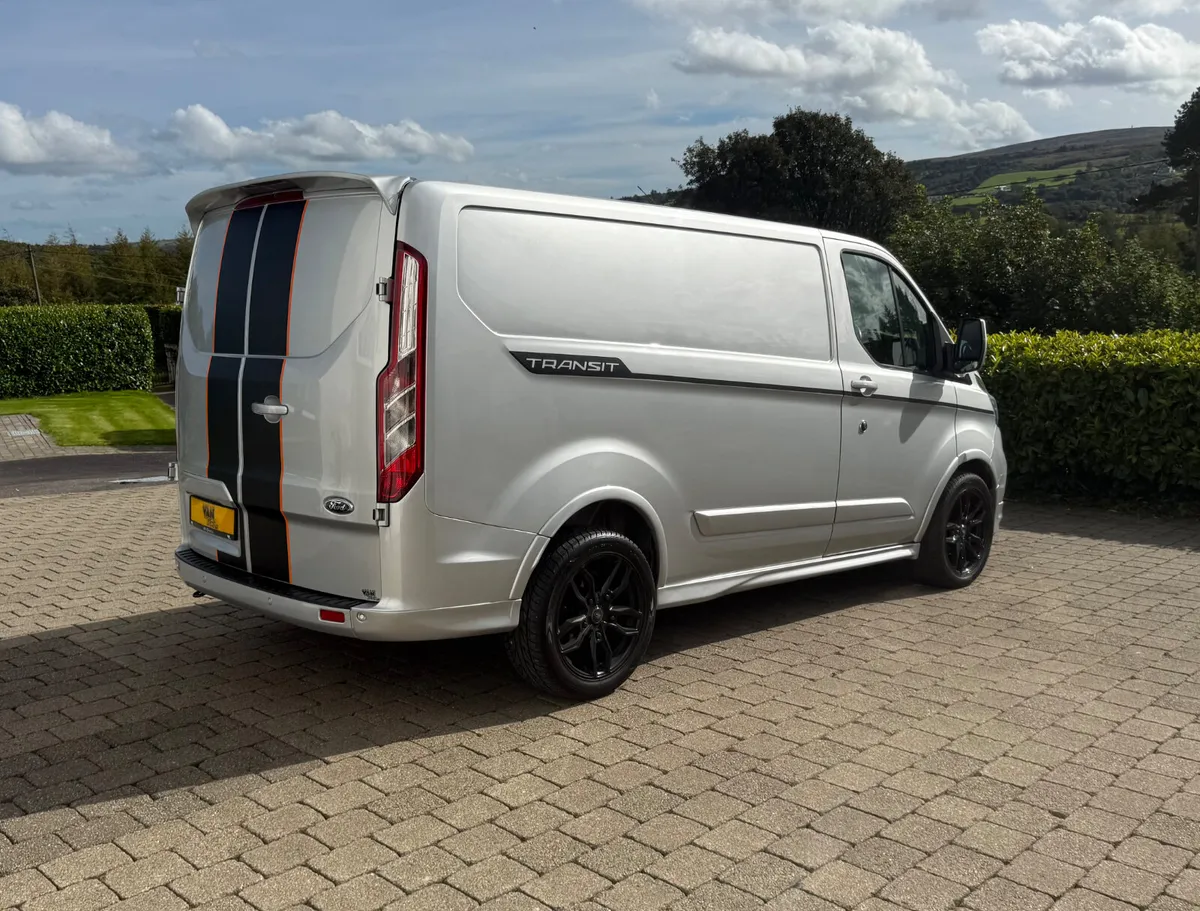 2022 Ford Transit Custom 2.0 EBL 130 300 SWB - Image 4