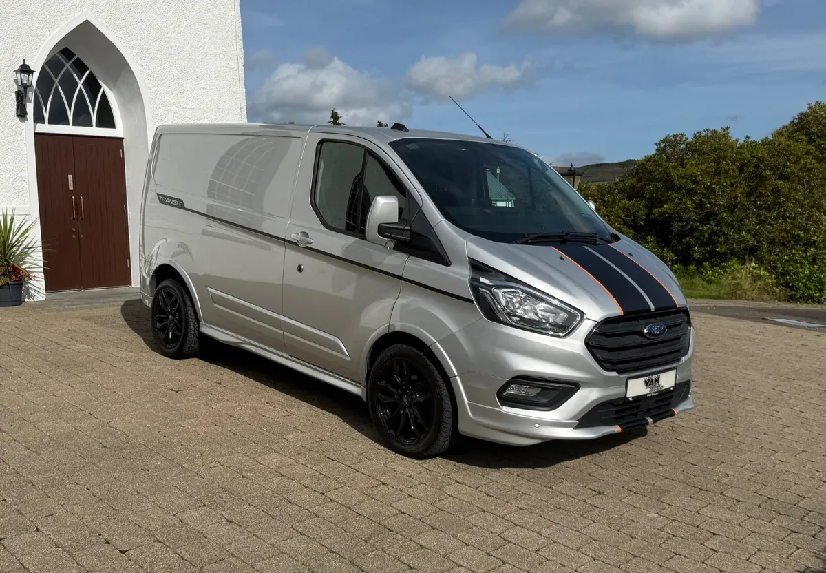 2022 Ford Transit Custom 2.0 EBL 130 300 SWB - Image 1