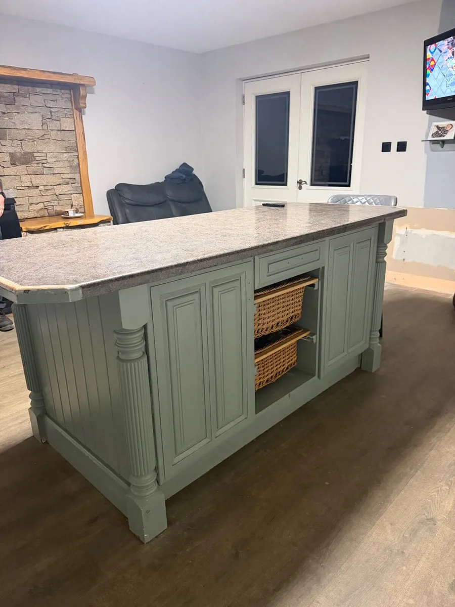 Kitchen Island & 3 Chairs - Image 1