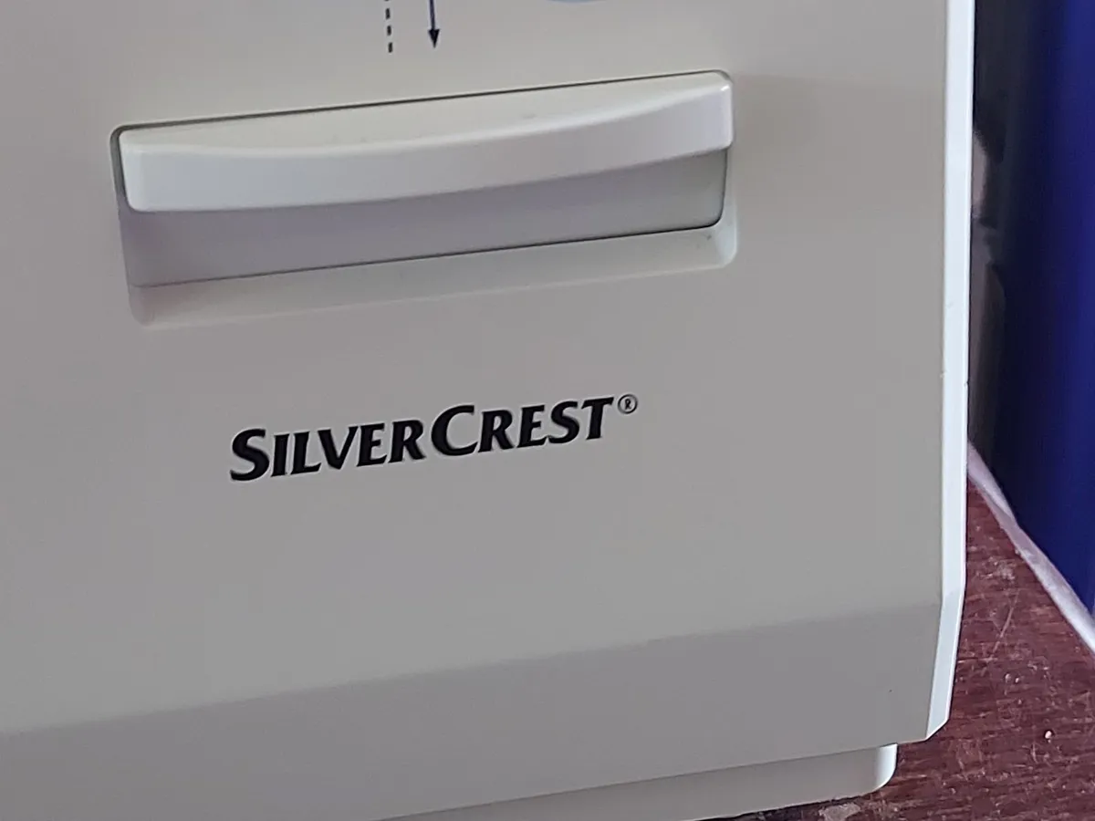 SilverCrest Sewing Machine Model SNM 33 - Image 4