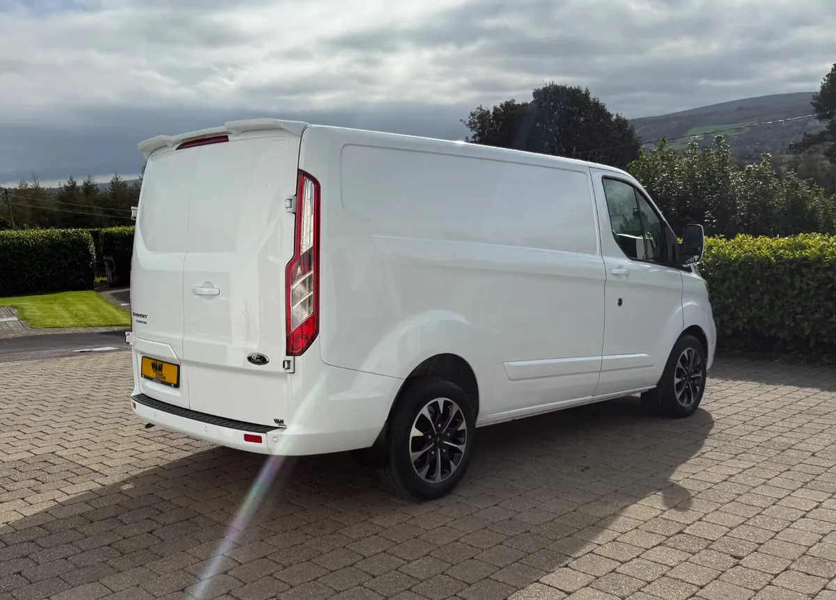 2022 Ford Transit Custom  2.0 EBL 130 300 SWB - Image 4