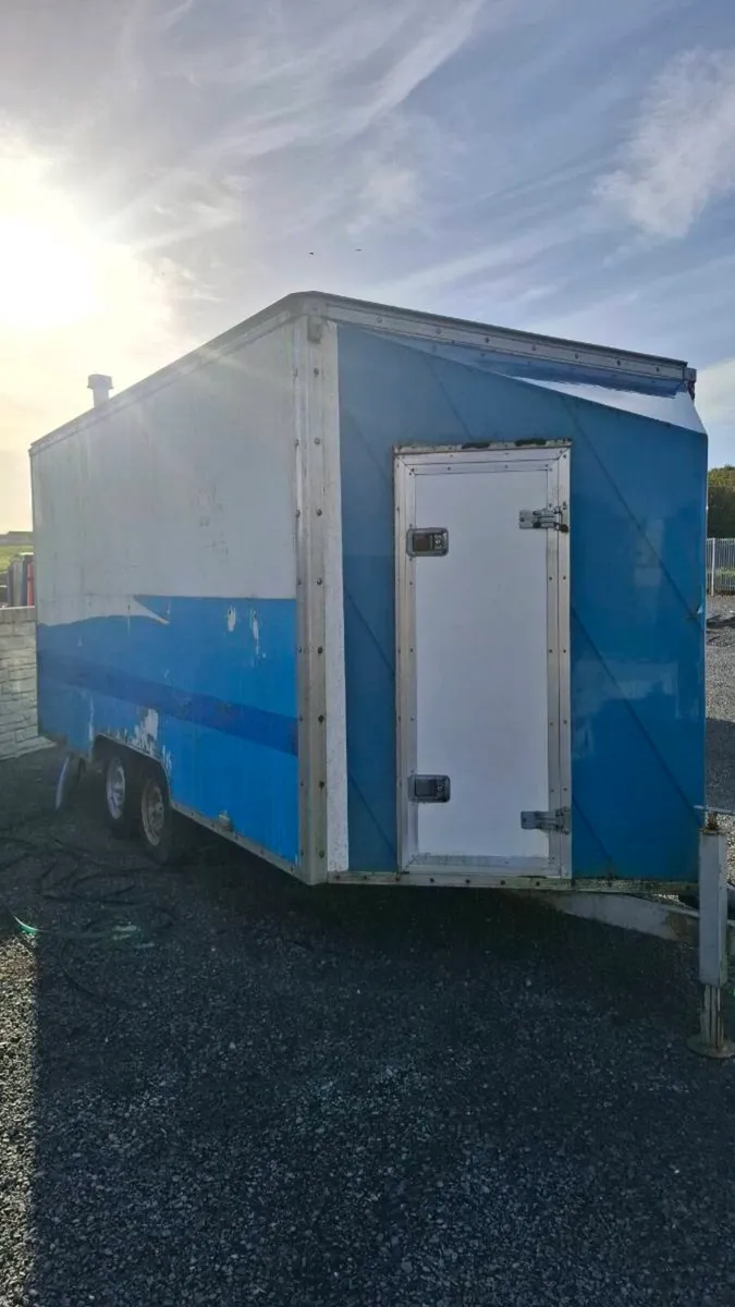 Food truck - Image 1