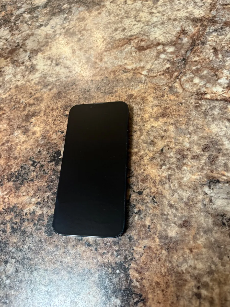 iPhone 14 Plus - Image 3
