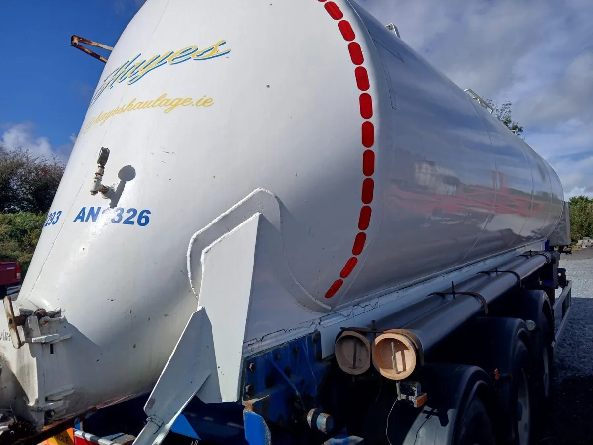 Tanker - Image 4