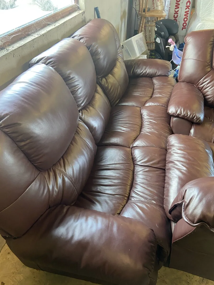 Leather recliners - Image 1
