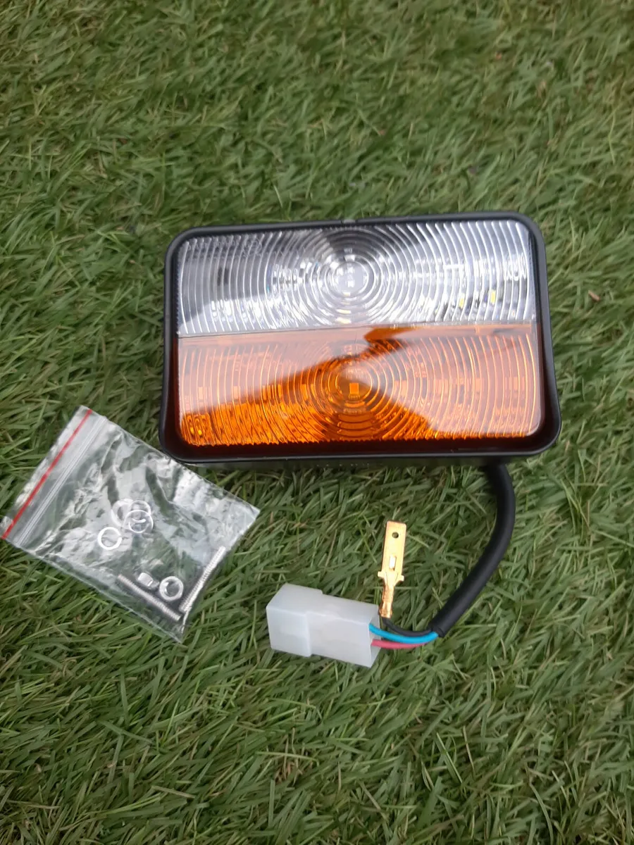 Parkers Indicators LED. Fiat, JD, MF, NH - Image 1