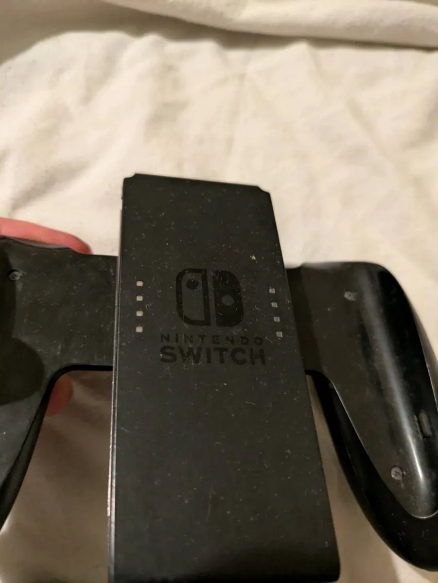 Nintendo switch V2 - Image 4