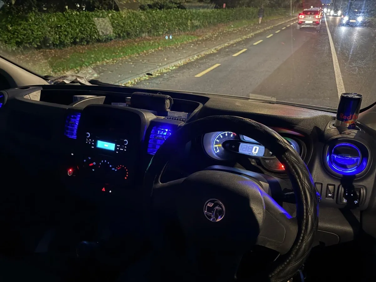 Vauxhall Vivaro 2015 - Image 1