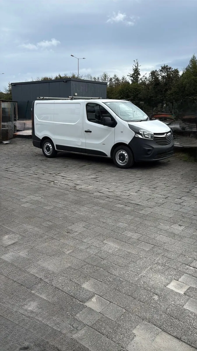 Vauxhall Vivaro 2015 - Image 3