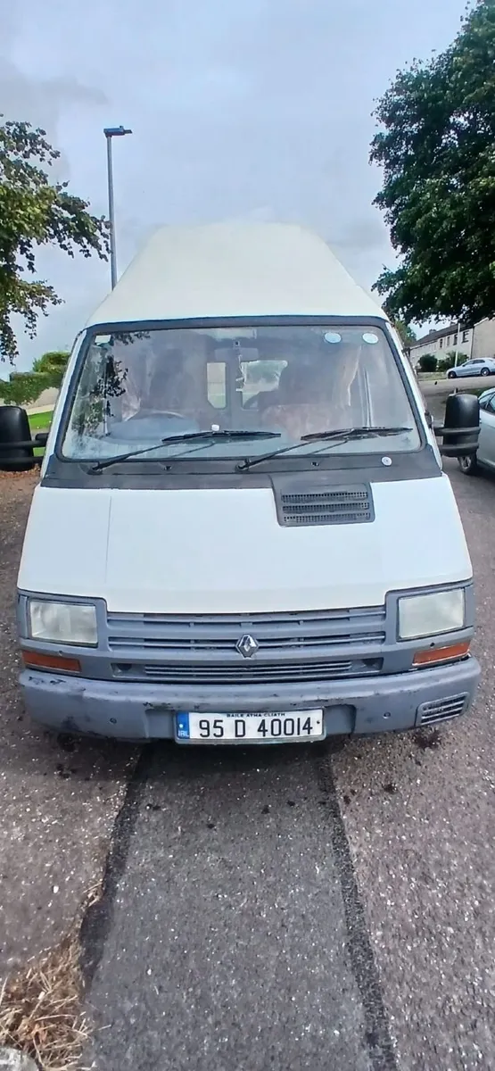 Renault Motor Caravan - Image 4