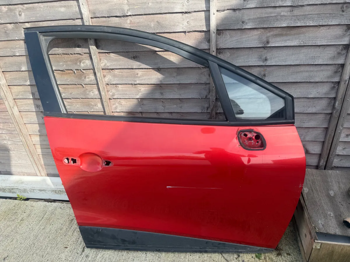 2014 Renault Clio For Breaking - Image 2