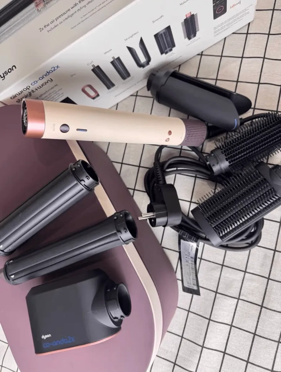 Dyson Airwrap - Image 1