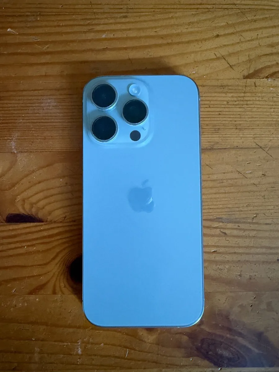 iPhone 16 pro unlocked - Image 2