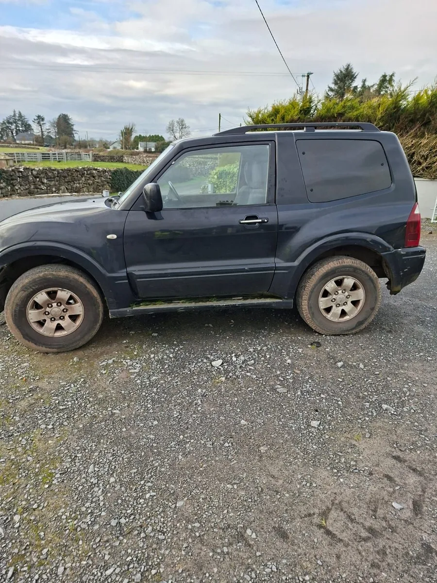 Mitsubishi Pajero 2005 - Image 1
