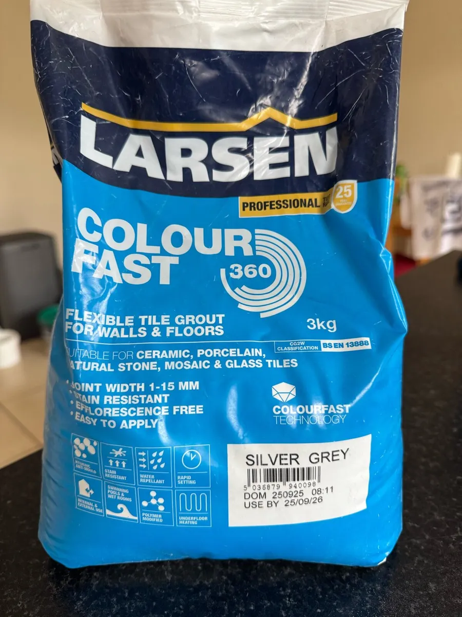 Larsen Flexible Tile Grout 3kg, Silver Grey