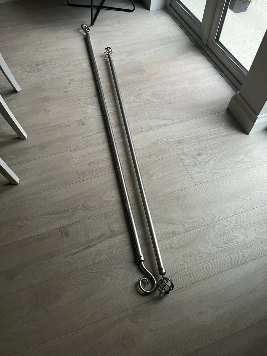 Curtain poles - Image 1