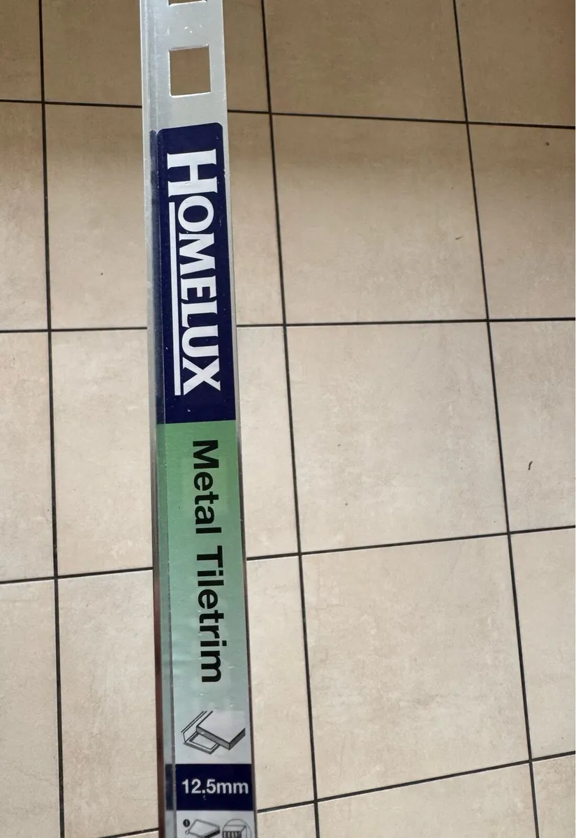 Tile Trim Stainless Steel 10mm x 2.5m - Image 1