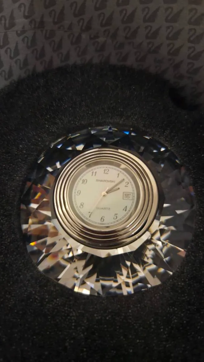 Swarovski Crystal Diamond Cut Desk Clock (Boxed) - Image 3