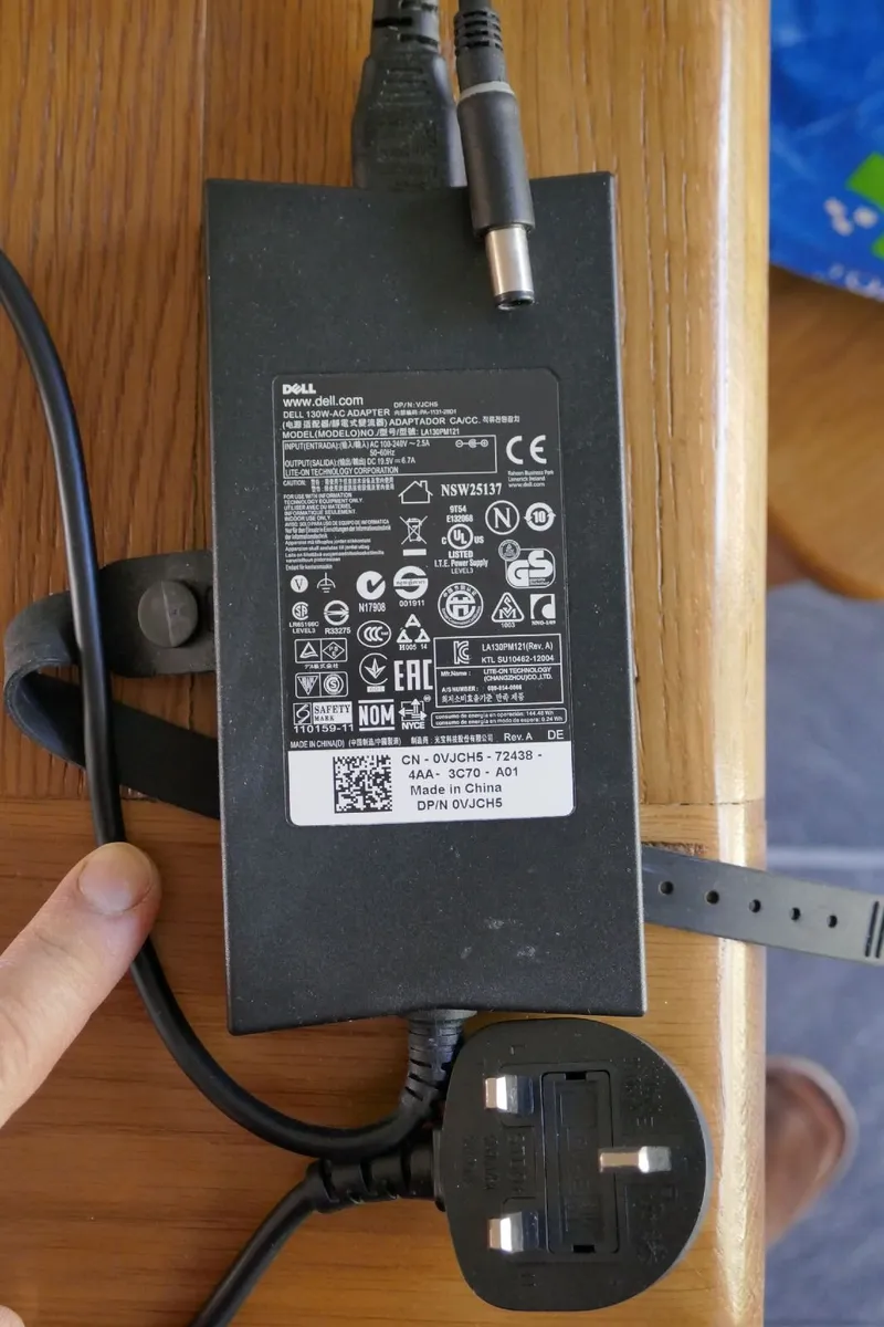 Dell laptop power supply - Image 2