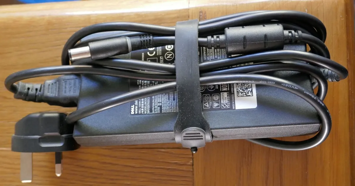 Dell laptop power supply - Image 3