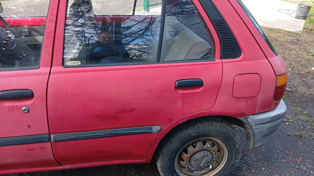Toyota starlet - Image 4