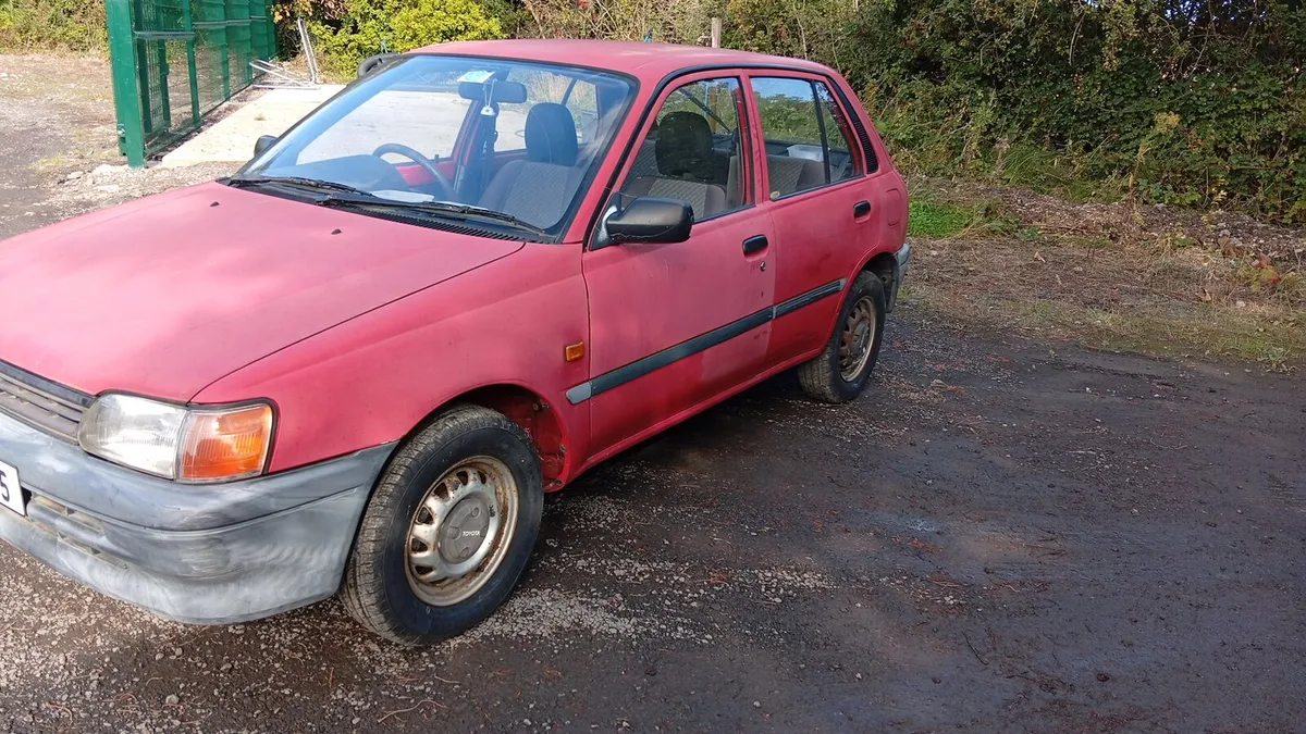 Toyota starlet - Image 3