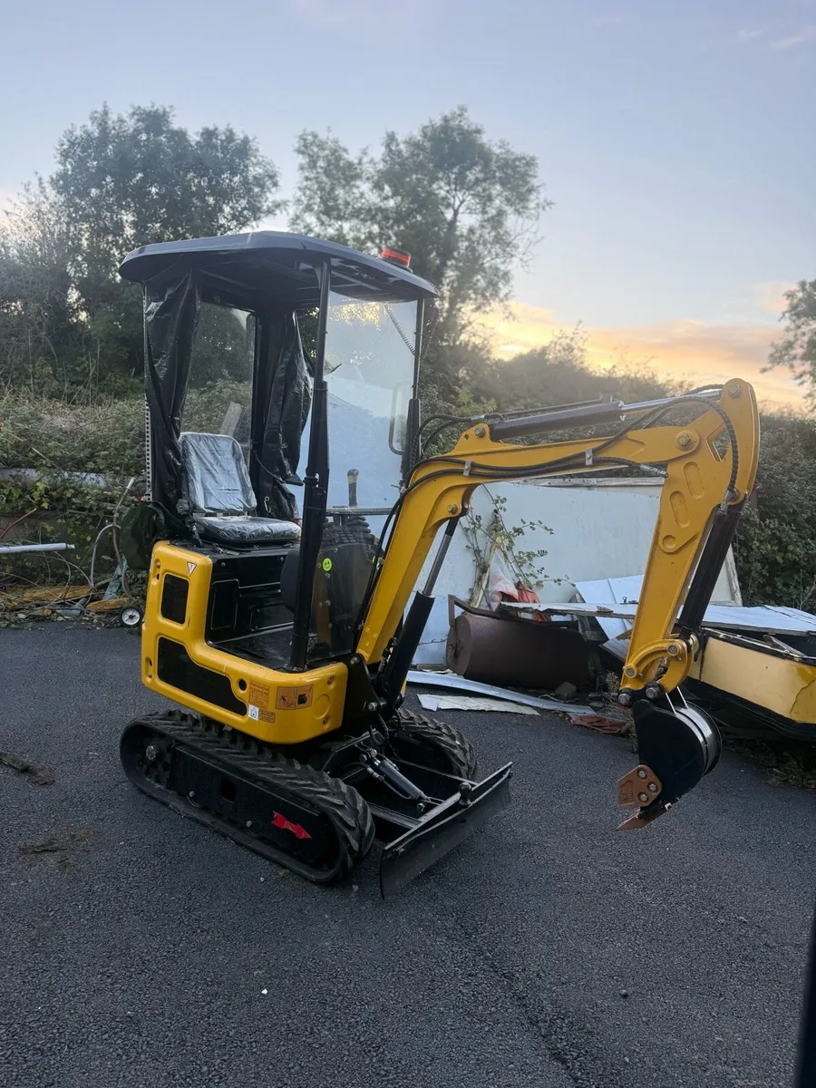 Mini Digger - Image 1