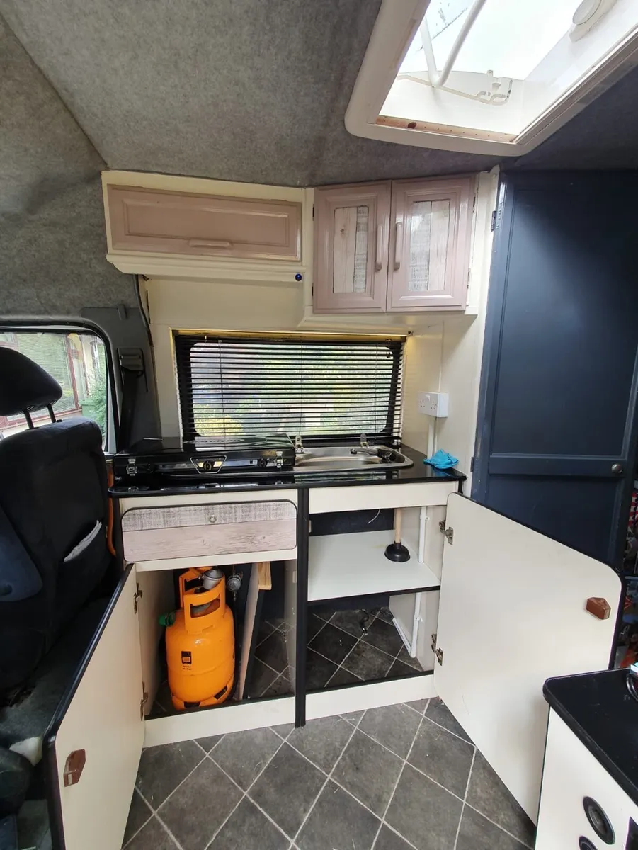 Camper Van - Image 2