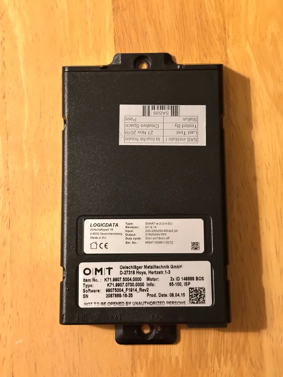 Desk control box - Image 1