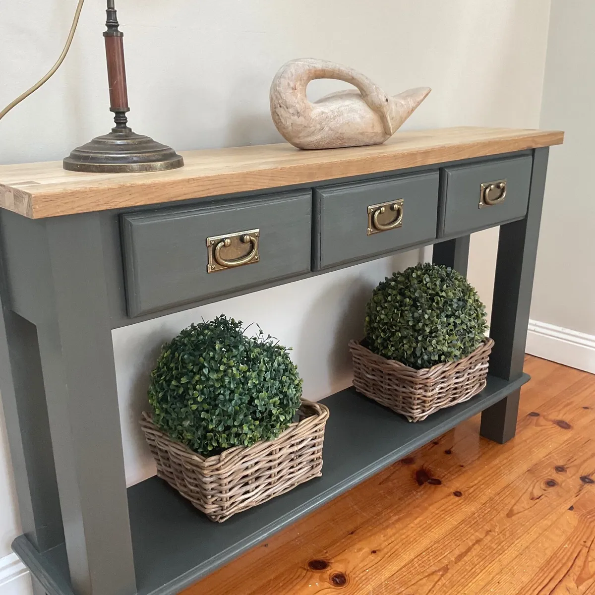 Hall console table - Image 3