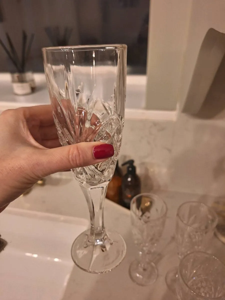 6 x Tipperary Crystal Champagne Glasses - Image 4