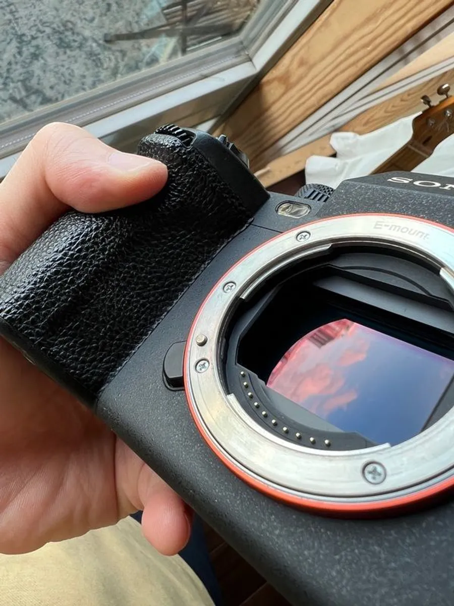 Sony A7iv Full frame camerra - Image 1