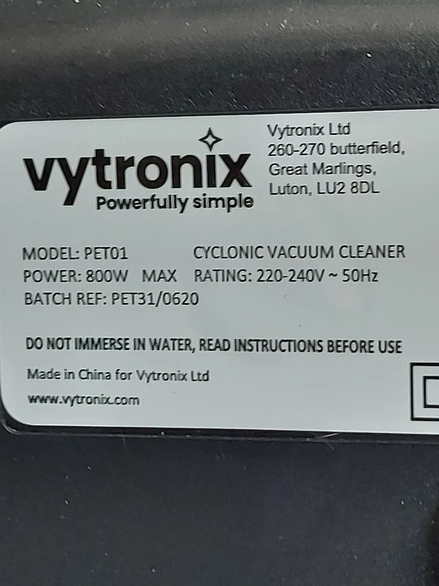 VYTRONIX Cyclonic Vacuum Cleaner, Model PET01 - Image 2