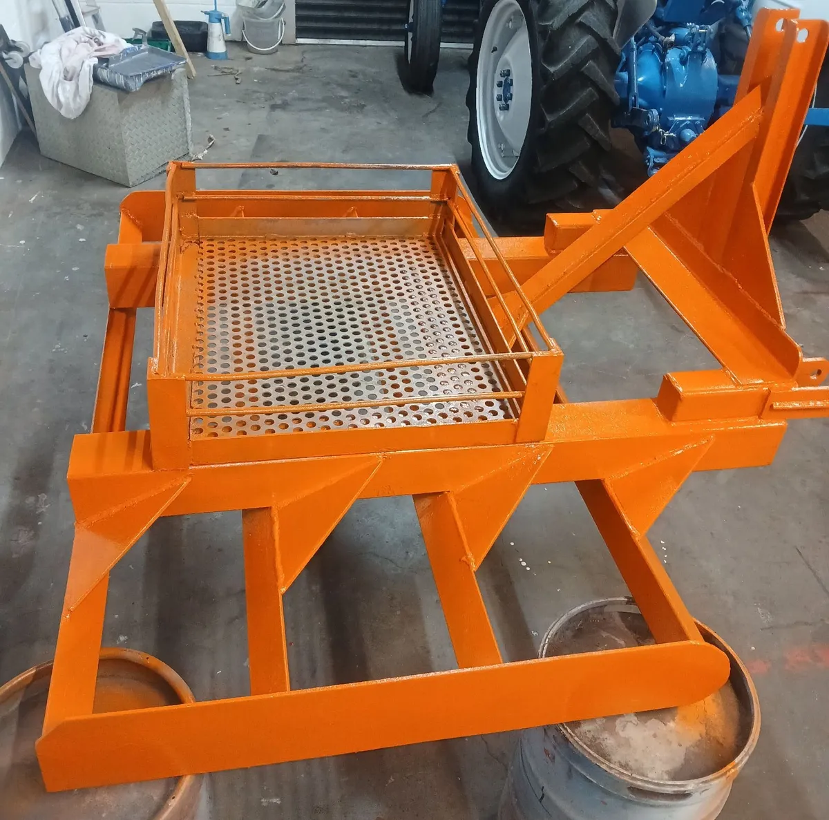 Tipping trailer 10x6 - 6ft land leveler - Image 4