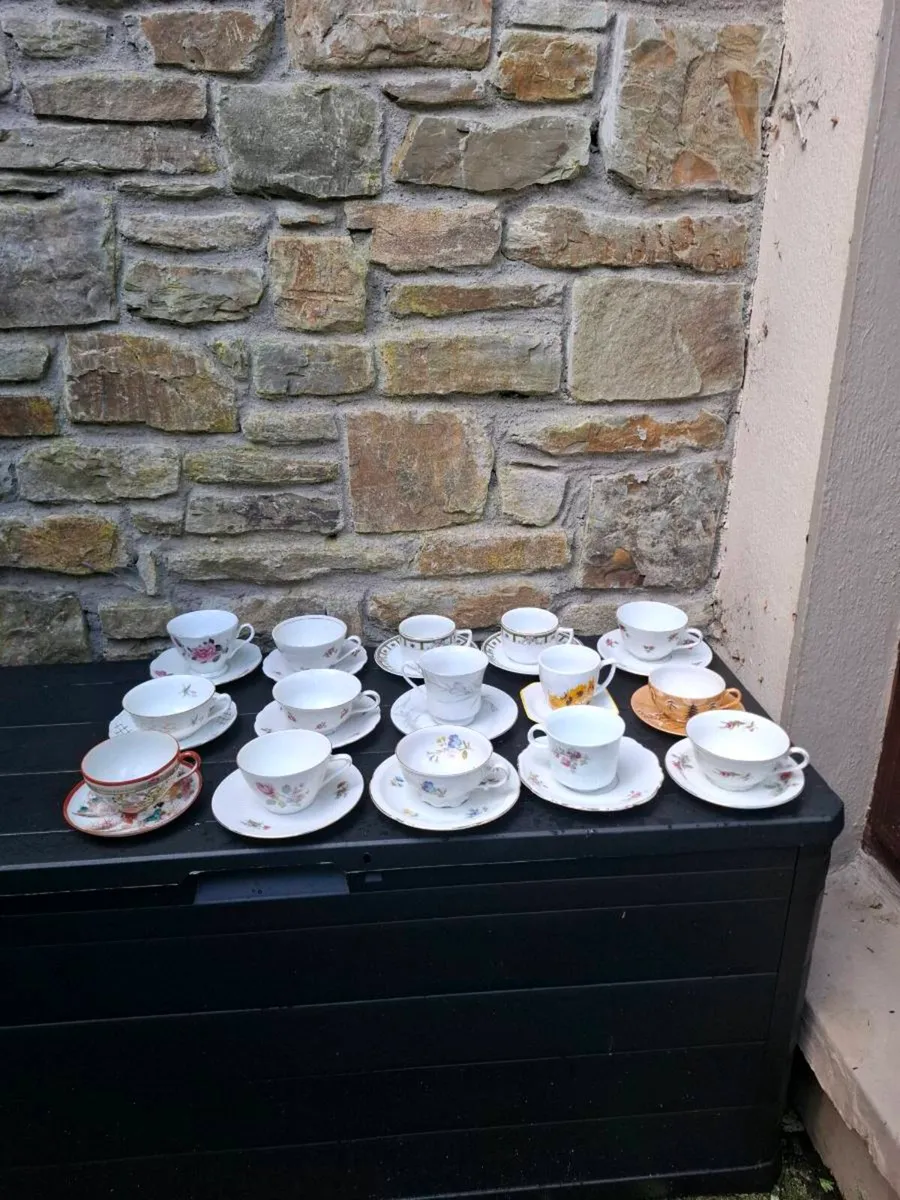 15 china mix and match china tea cups and saucers - Image 4