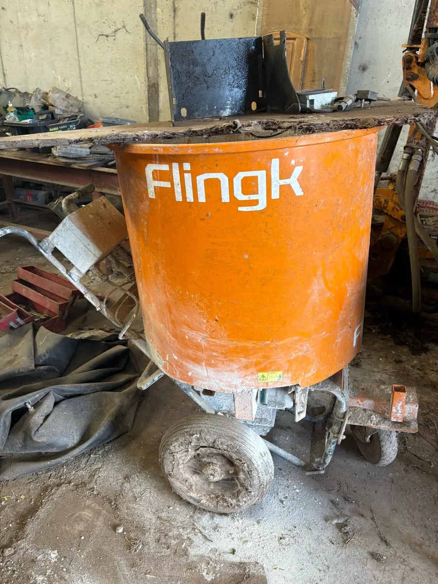 Lime spreader - Image 1