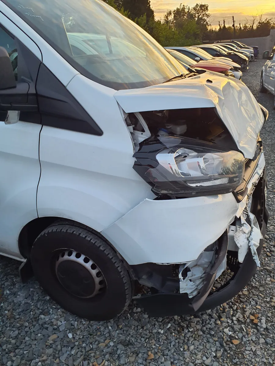 Ford Transit Custom 2022 - Image 3
